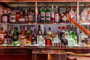 Bar (in der Unterkunft)