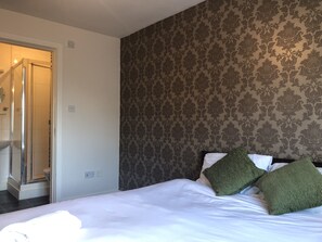 1 chambre, fer et planche à repasser, Wi-Fi gratuit