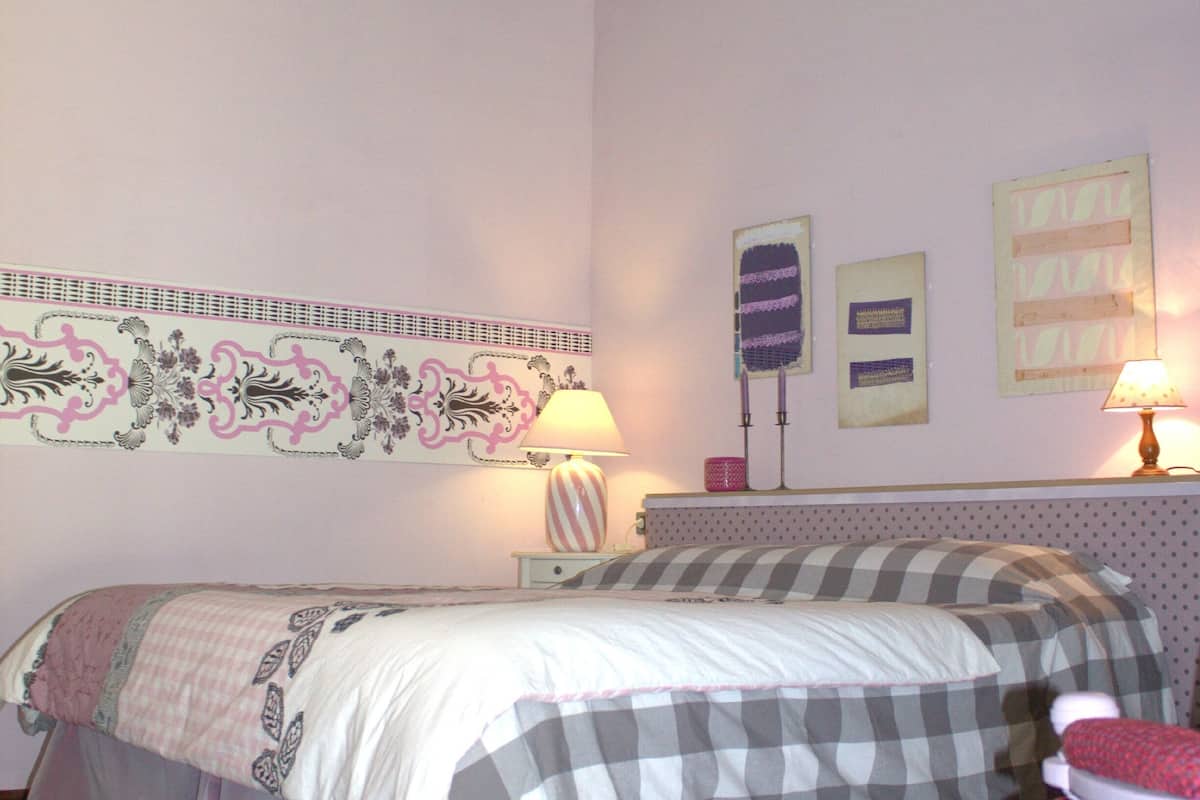 Room | 1 bedroom, minibar, free WiFi, bed sheets