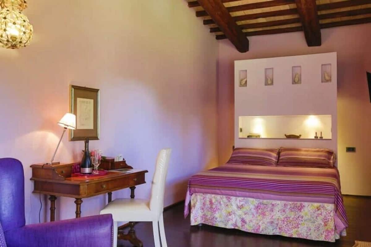 Room | 1 bedroom, minibar, free WiFi, bed sheets