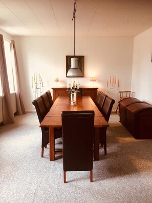 Spiseområde på rommet