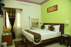 折叠床/加床（额外收费）、免费 WiFi