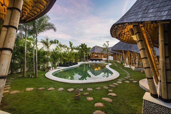 Outdoor pool - Villa Bily (Pecatu)