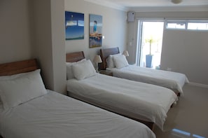 1 bedroom, soundproofing, iron/ironing board, bed sheets