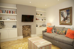 Apartment, 1 Schlafzimmer | Wohnbereich | Plasmafernseher