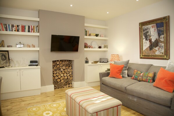 Living area - 1 Bedroom Apartment near Kings Road (London)