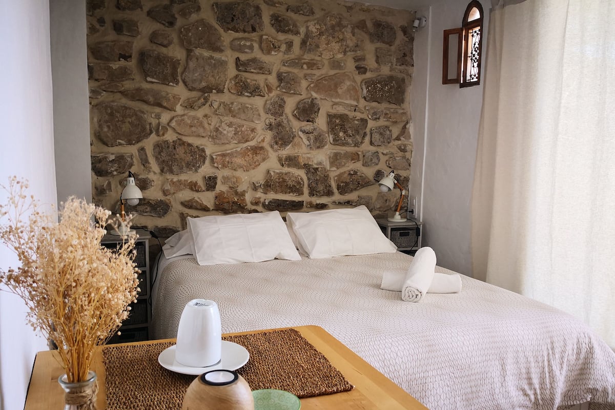 Studio, patio | Meja kerja, setrika/meja setrika, Wi-Fi gratis, dan seprai linen