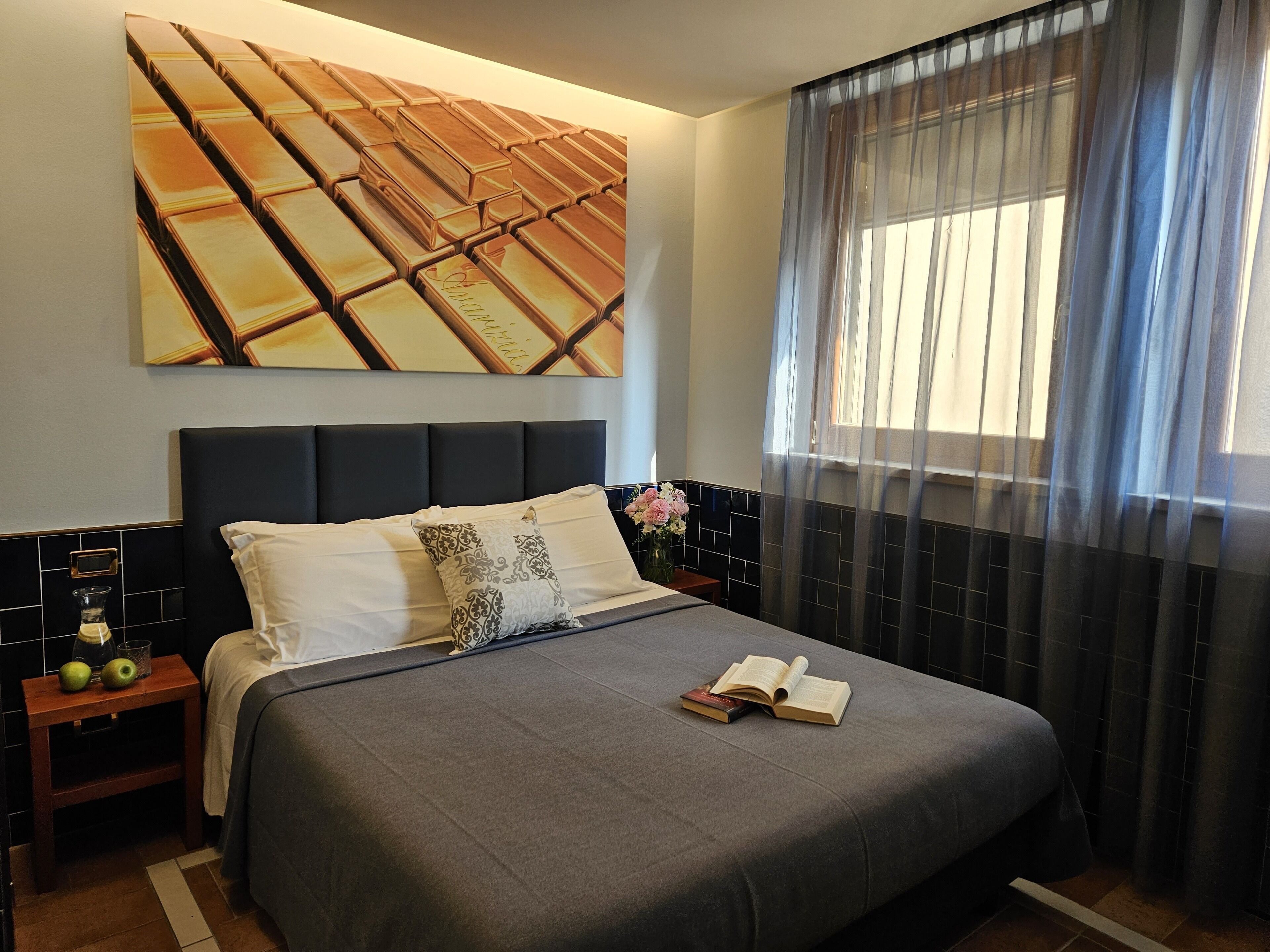 ダブルルーム | ミニバー、セーフティボックス (室内)、客室ごとに異なるインテリア、デスク