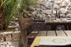 Se sirven almuerzos y cenas, cocina italiana