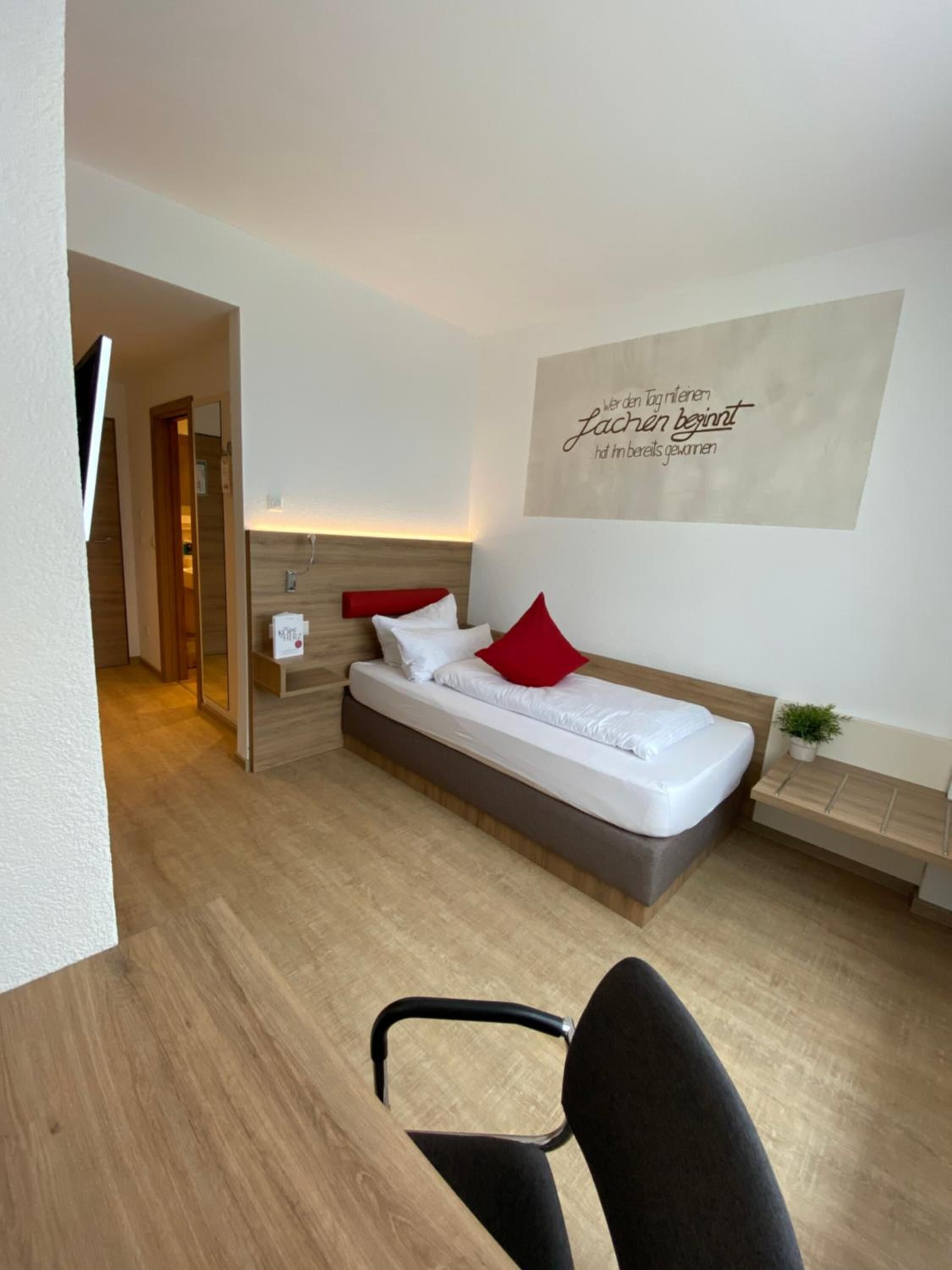 hypo-allergenic bedding, in-room safe, desk, blackout curtains