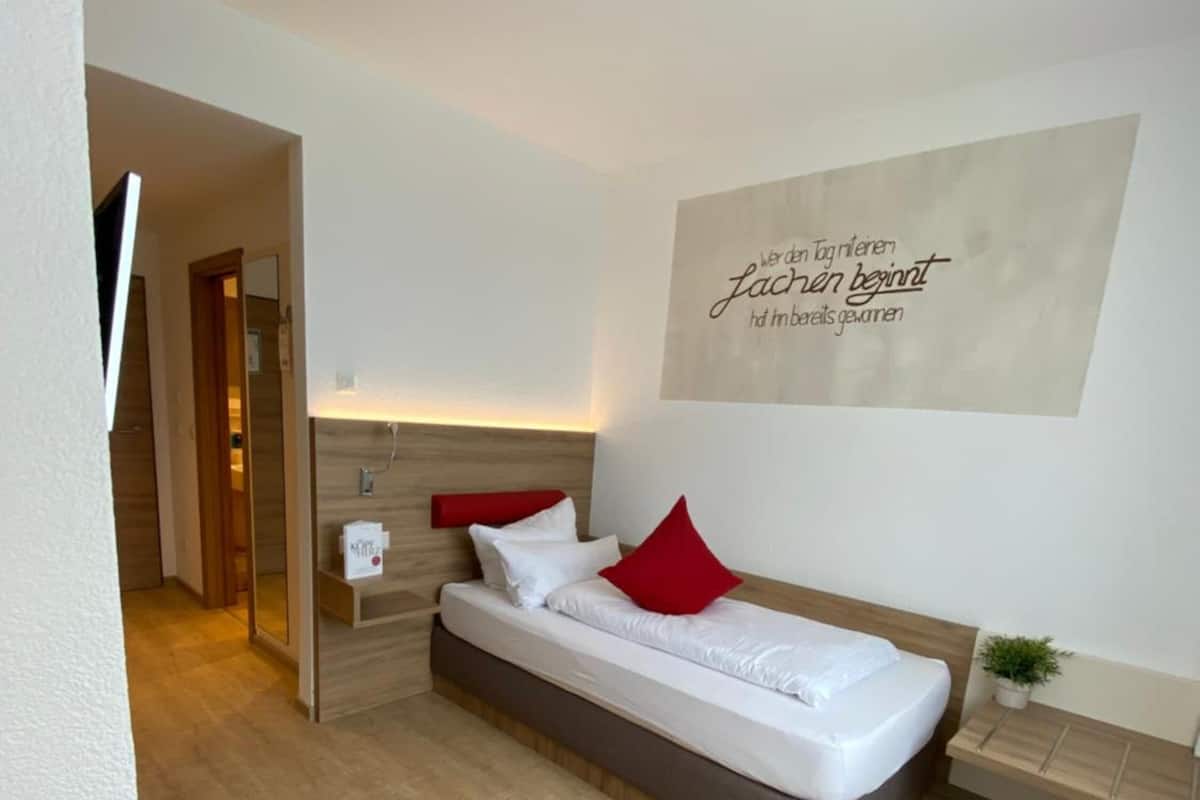 hypo-allergenic bedding, in-room safe, desk, blackout curtains