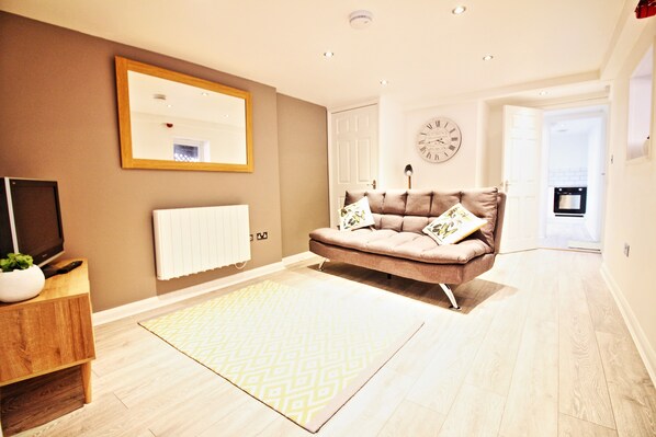 Interior - Star Apartment (Ipswich)