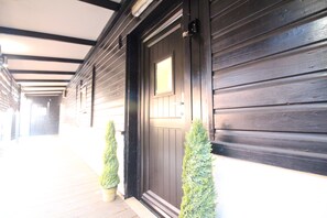 Exterior detail - Star Apartment (Ipswich)