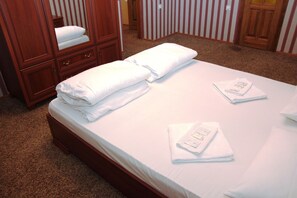 家庭雙人房, 陽台 | 1 間臥室、高級寢具