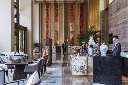 Lobby lounge, garden views, open daily