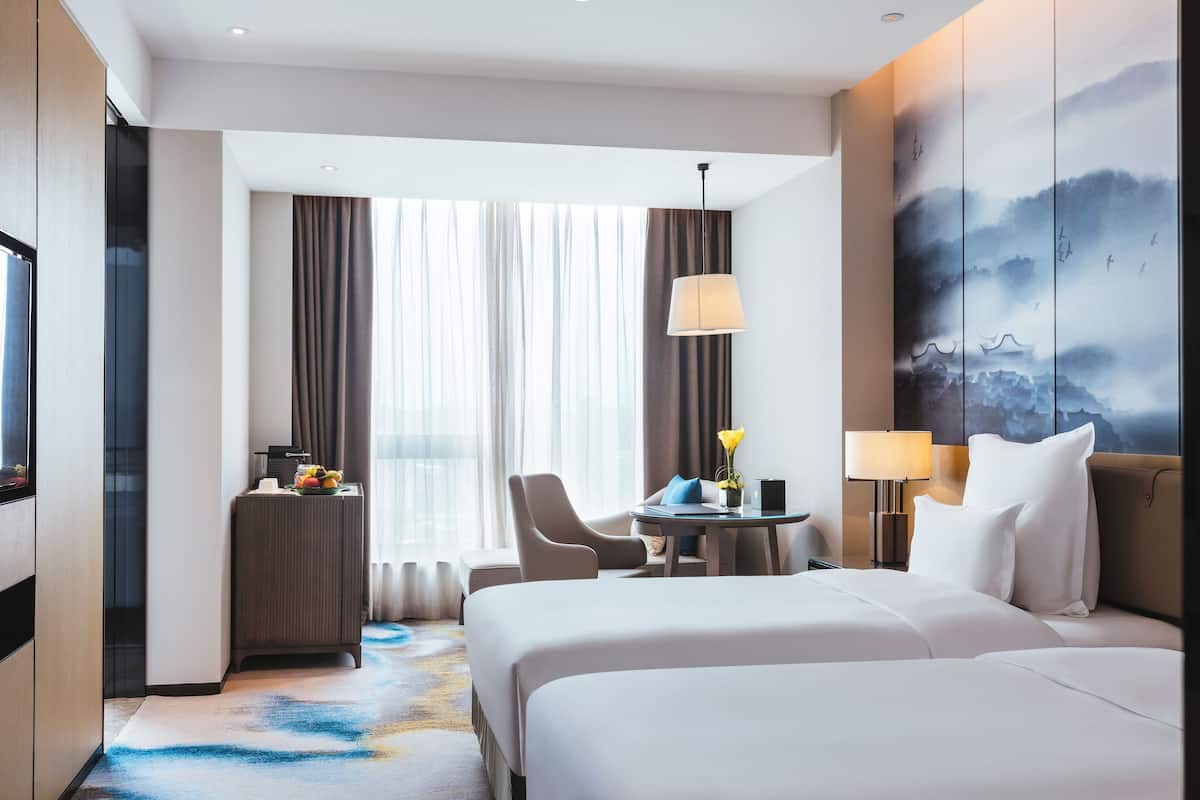 1 bedroom, minibar, in-room safe, individually decorated