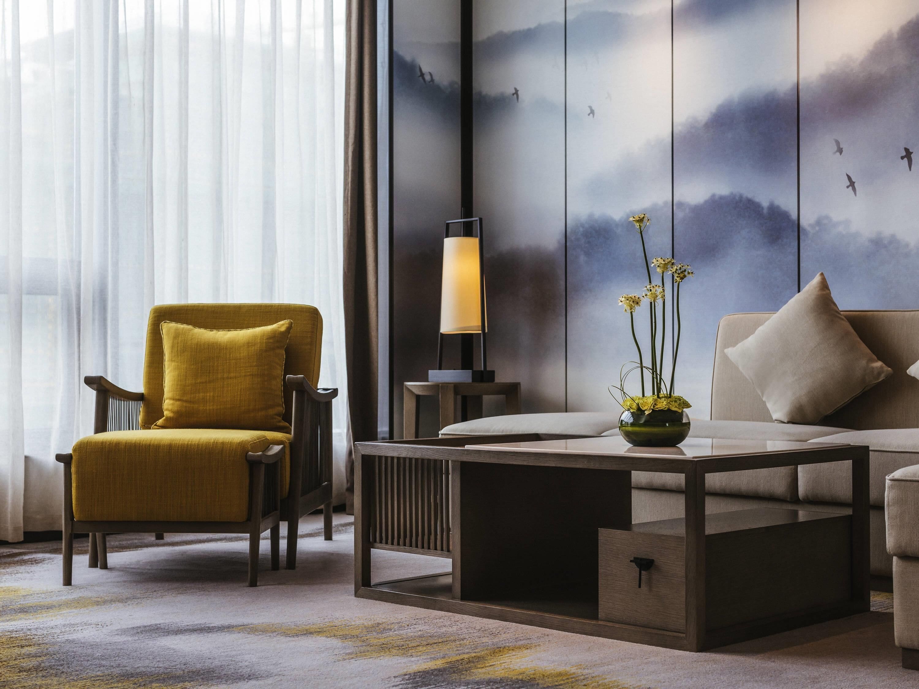 华丽套房, 1 张特大床, 可进入俱乐部酒廊 | 1 多间卧室、迷你吧、客房内保险箱、特色装修