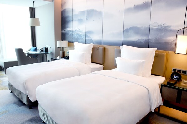 1 bedroom, minibar, in-room safe, individually decorated