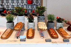 Morgenmadsbuffet hver dag (150 CNY pr. person)