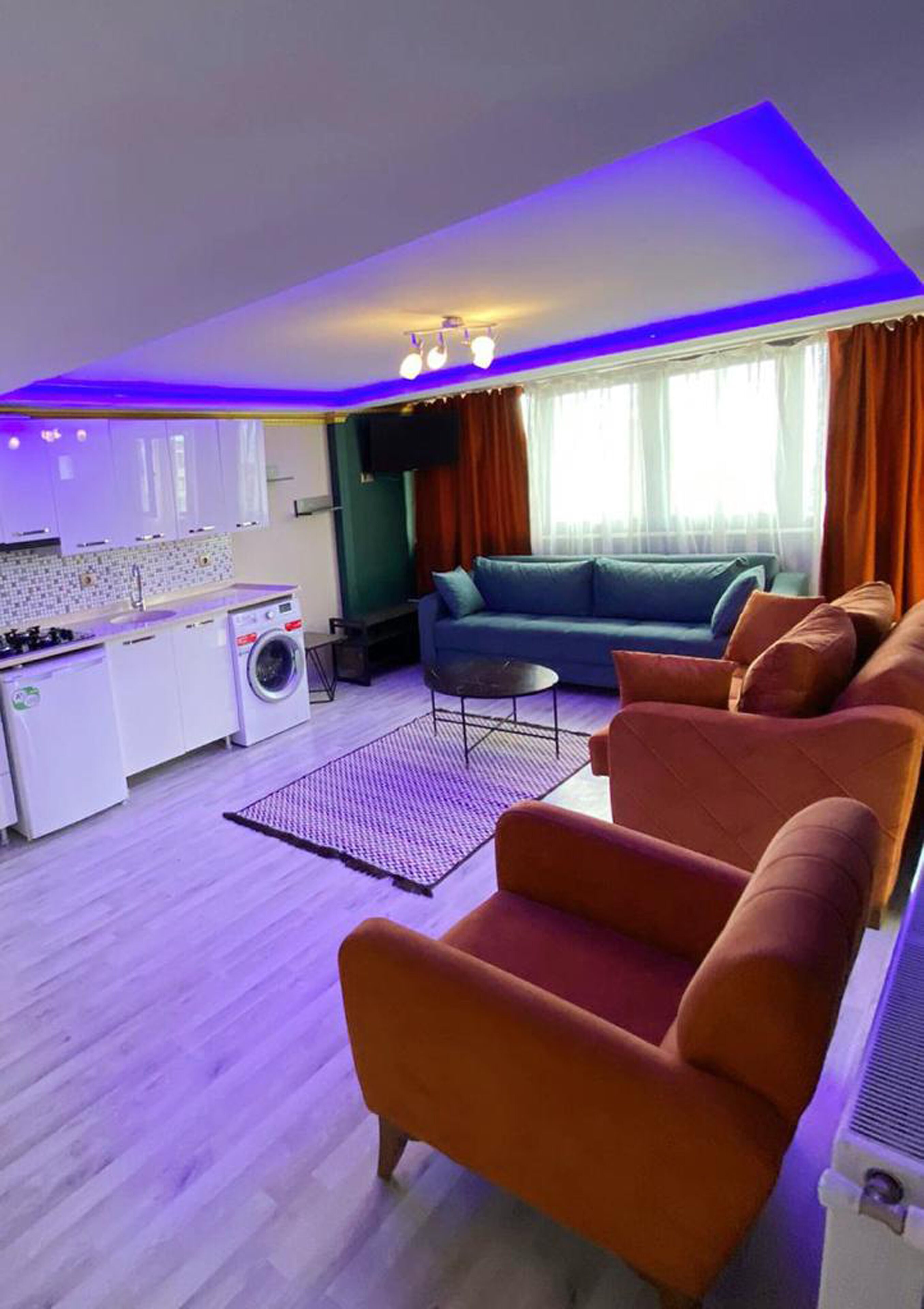 82-cm led tv with satellite channels, tv