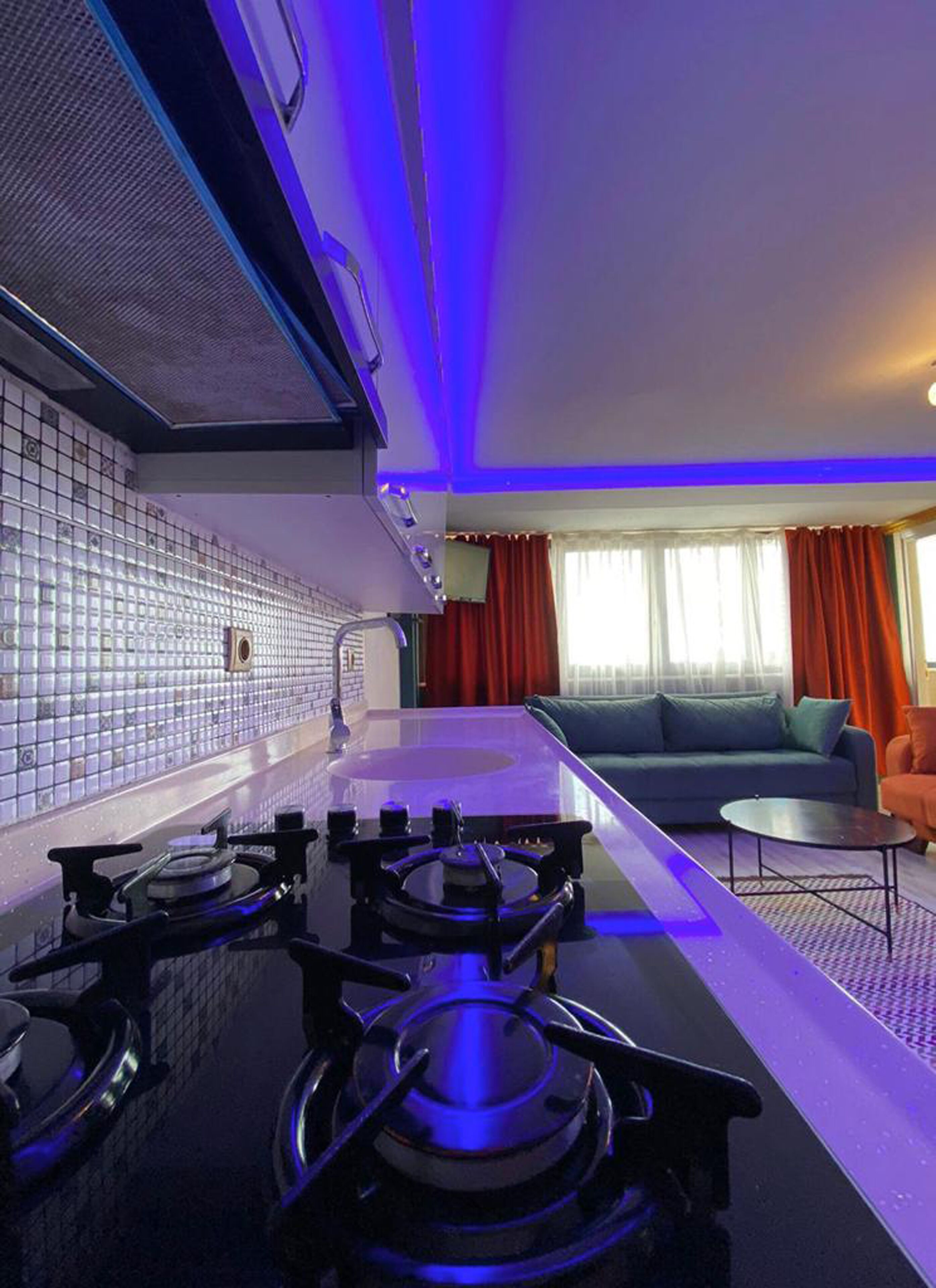 82-cm led tv with satellite channels, tv