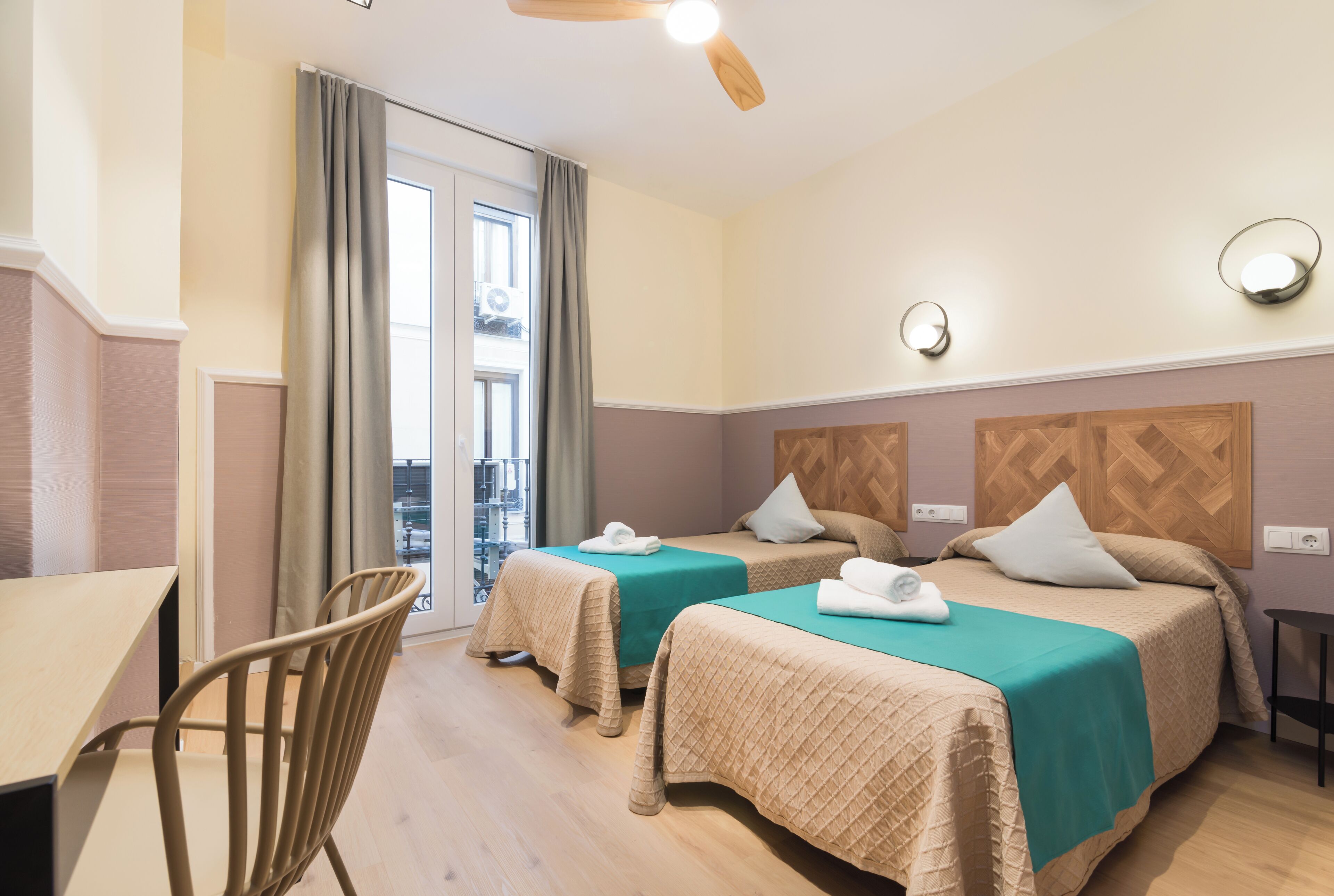 Superior Twin Room, 1 Bedroom | Desk, blackout curtains, soundproofing, iron/ironing board