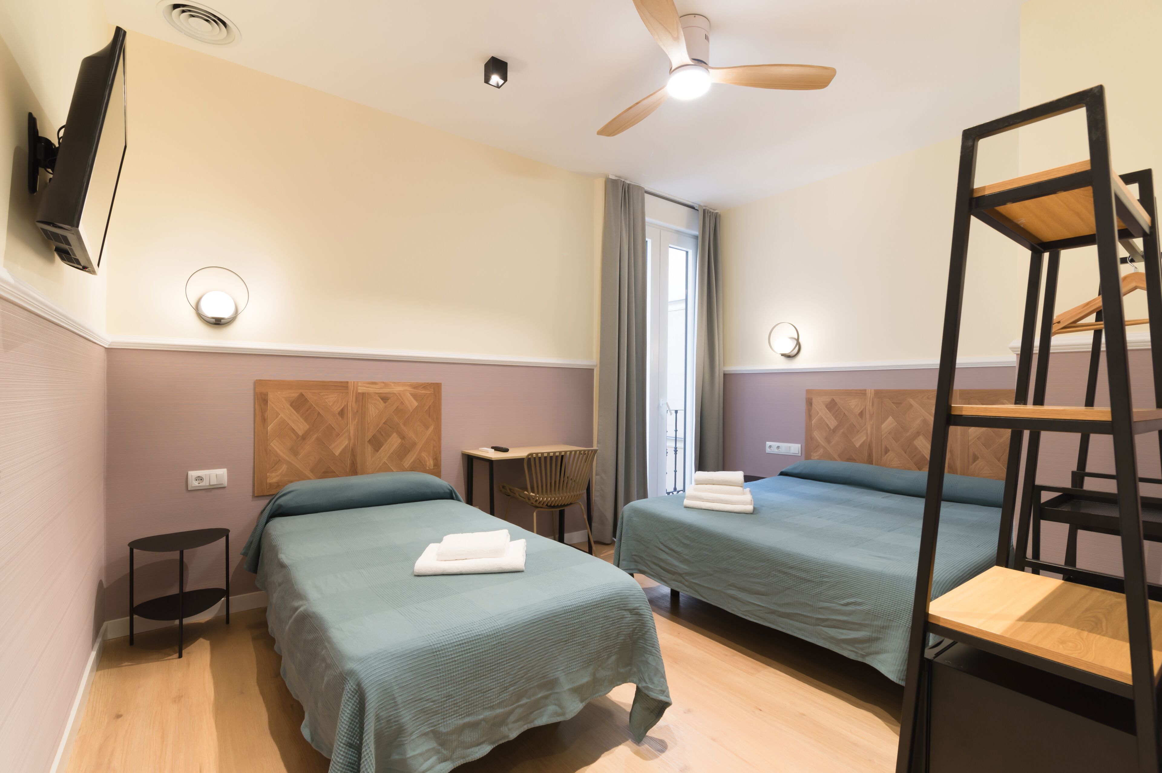 Photo - Hostal Evoke Madrid