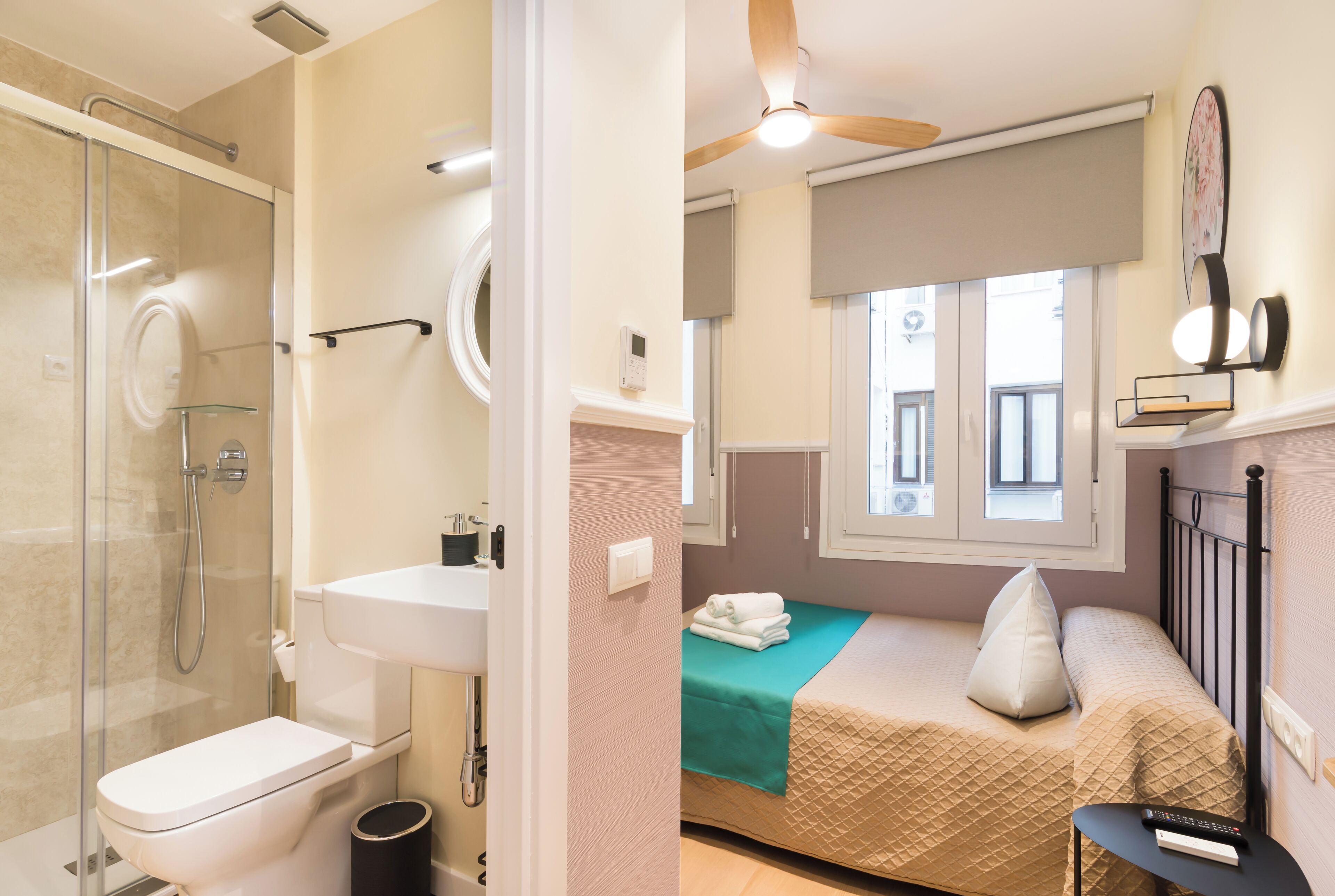 Economy Double Room | Desk, blackout curtains, soundproofing, iron/ironing board