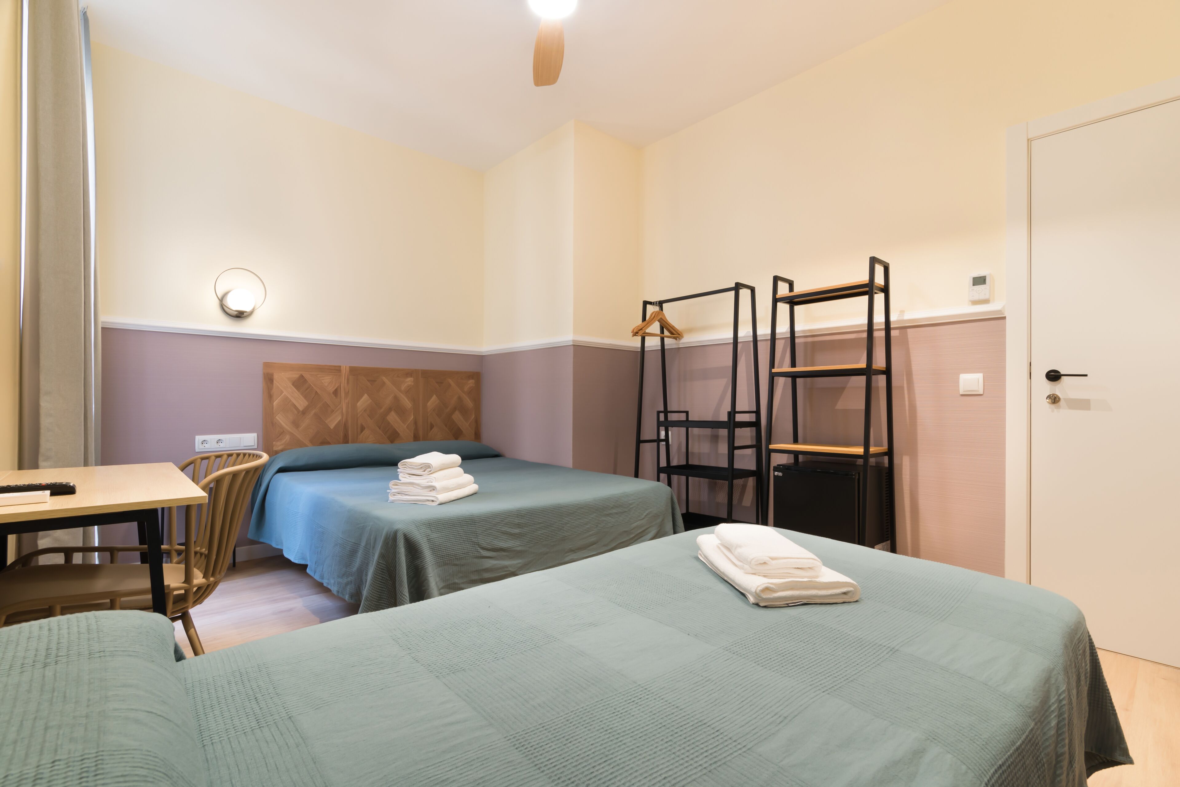 Photo - Hostal Evoke Madrid