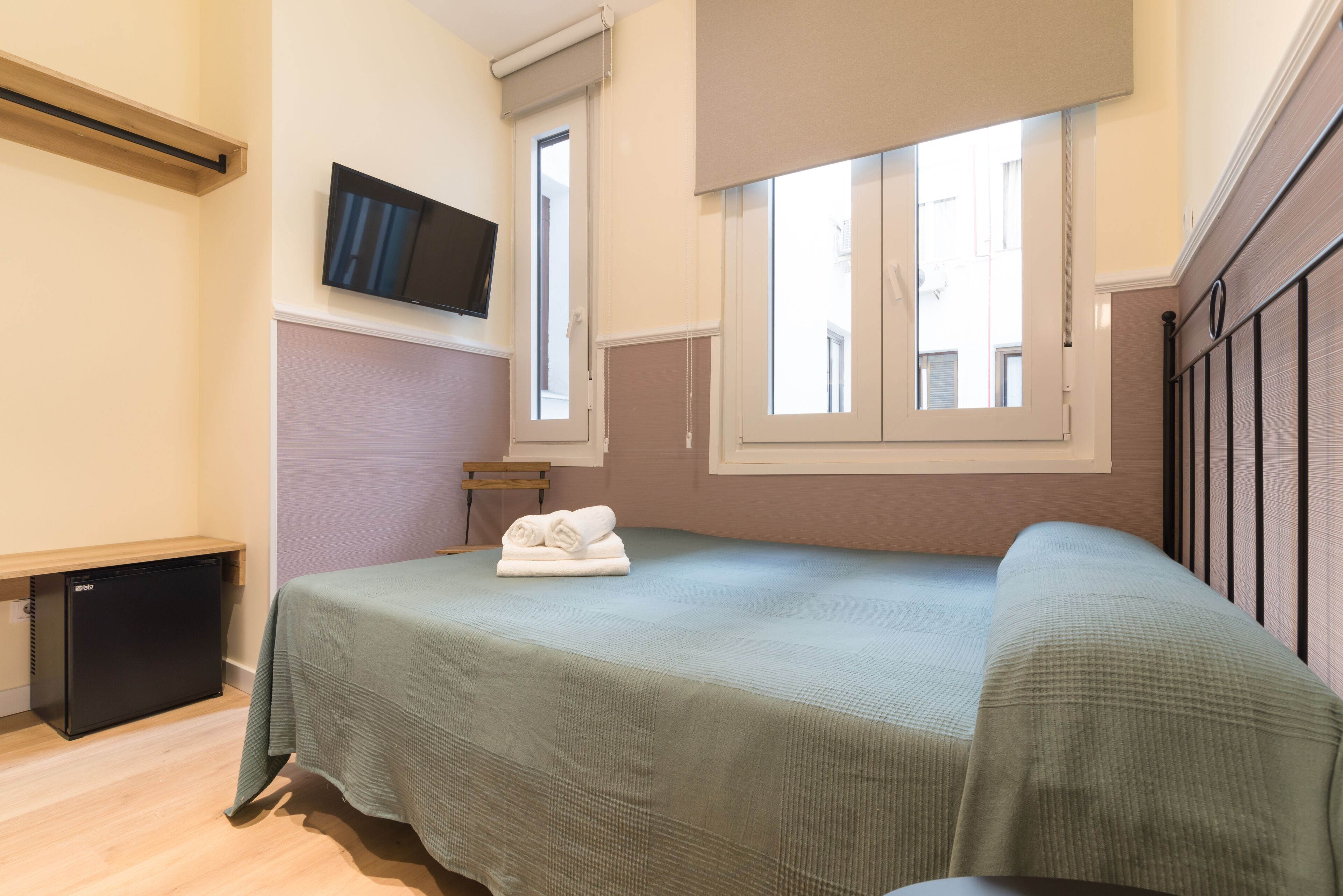 Photo - Hostal Evoke Madrid