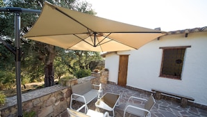 Courtyard - B&B I Menhir (Sorgono)