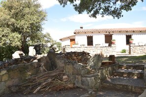 BBQ/picnic area