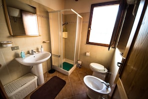 Bathroom - B&B I Menhir (Sorgono)