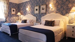 Soundproofing, free WiFi, bed sheets - Château de Villars (Villars)