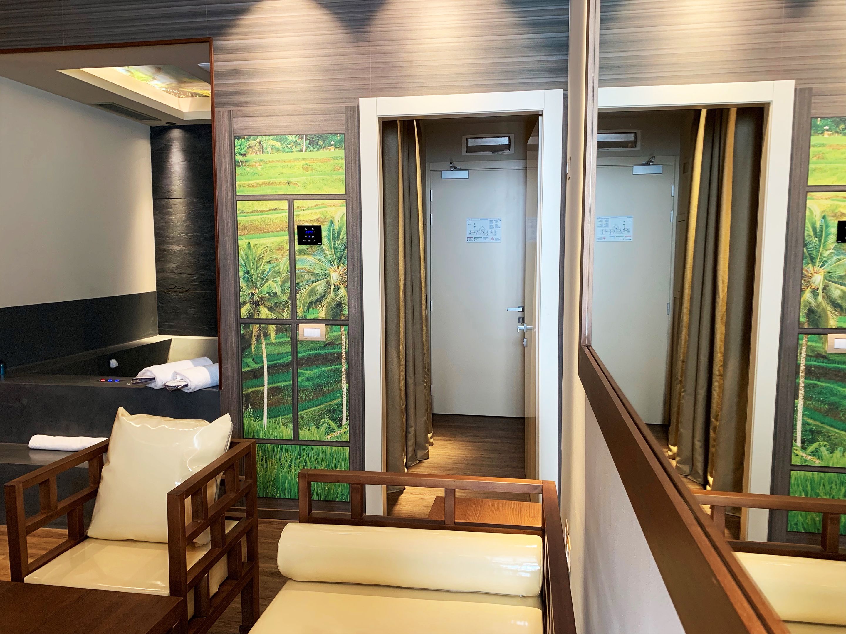 junior suite superior | 1 bedroom, minibar, in-room safe, individually decorated