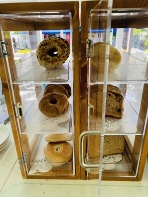 Café da manhã continental grátis todos os dias
