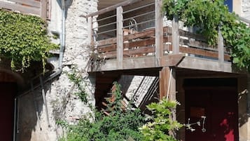 Casa de campo, baño en la habitación (Le Mauzac) | Exterior