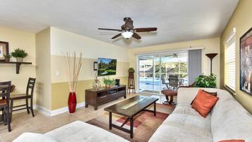 House, 3 Bedrooms | Living area