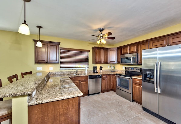 House, 3 Bedrooms | Private kitchen | Fridge, microwave, coffee/tea maker - Salerno 3 Bedroom Home by NFVH (Naples)