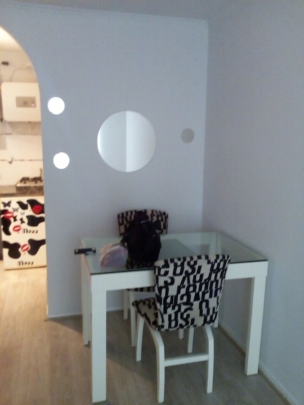 Studio, 1 Double Bed, Kitchenette | In-room dining - Boulevard de Rosario Departamento (Rosario)