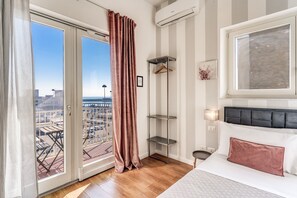 Hochwertige Bettwaren, Daunenbettdecken, Minibar, Zimmersafe