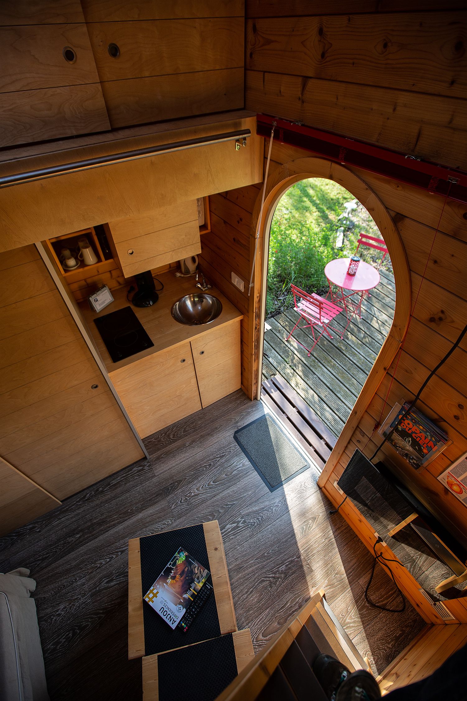 Comfort Bungalow (Stars observation) | Living area | Flat-screen TV, fireplace