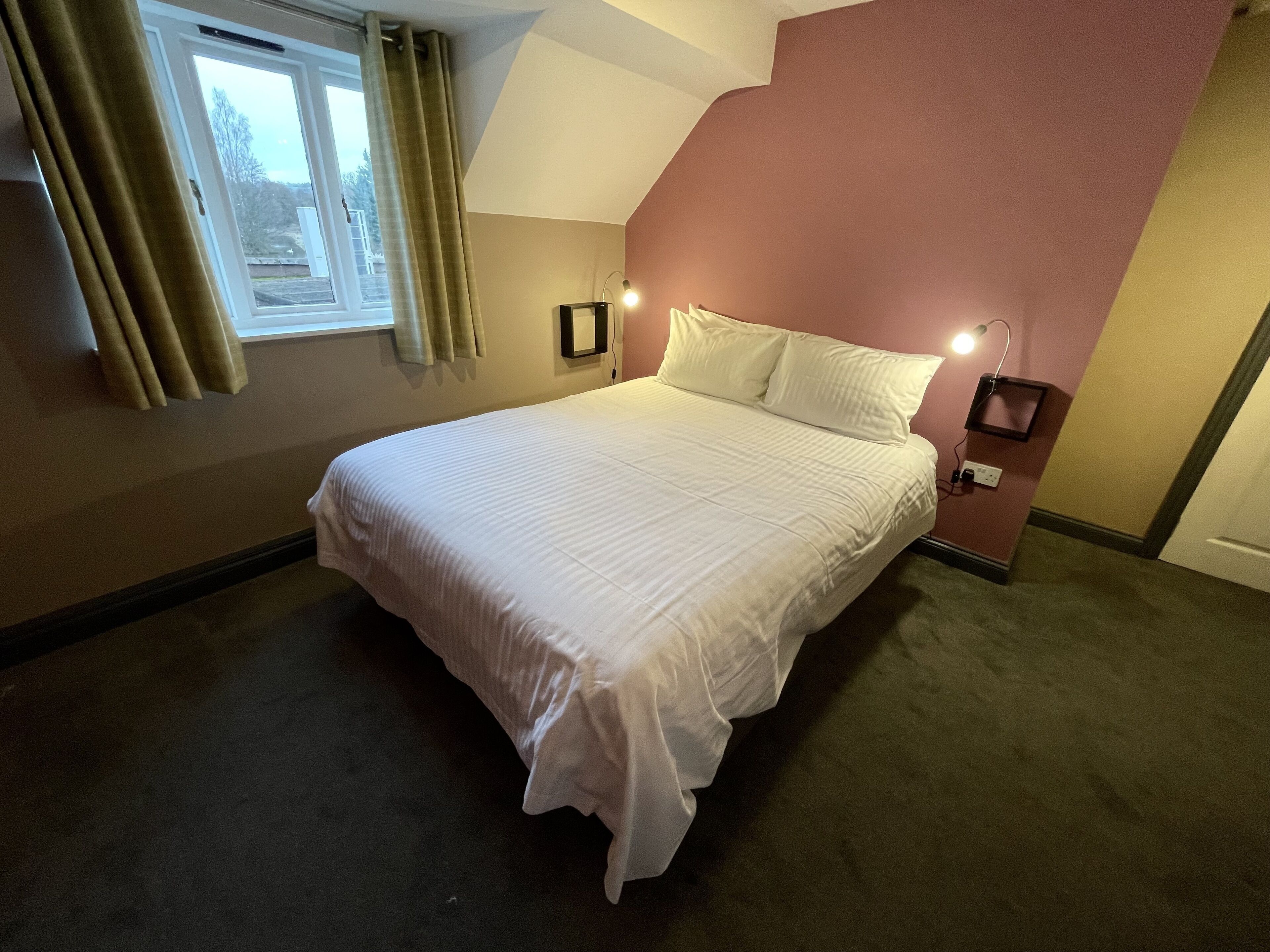 classic double room | premium bedding, iron/ironing board, free wifi, bed sheets
