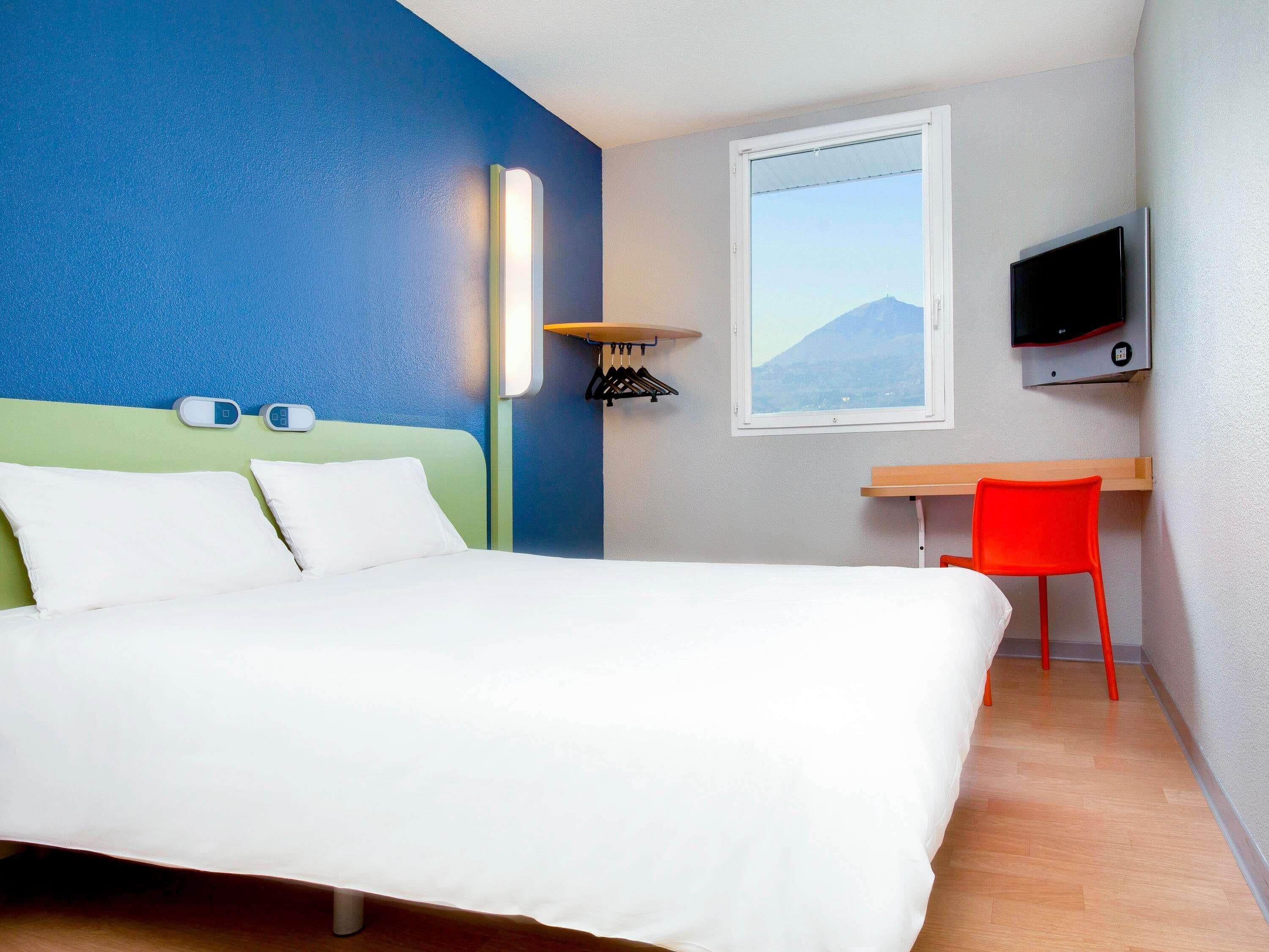 Double Room | Desk, blackout drapes, soundproofing, free WiFi