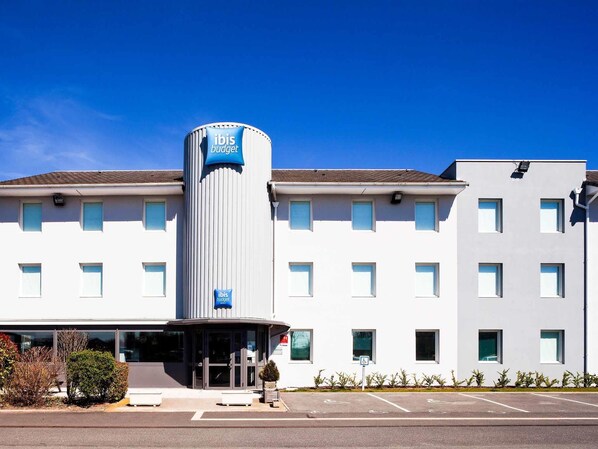 Exterior - ibis budget Clermont-Ferrand Nord Riom (Riom)