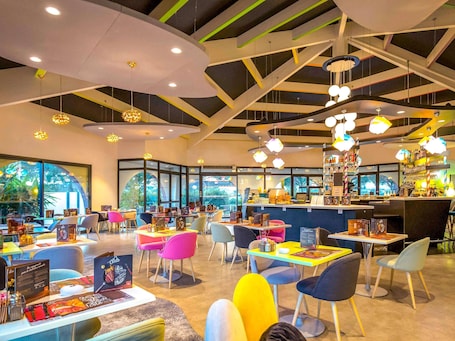 Exterior. ibis Styles Fréjus Saint-Raphaël