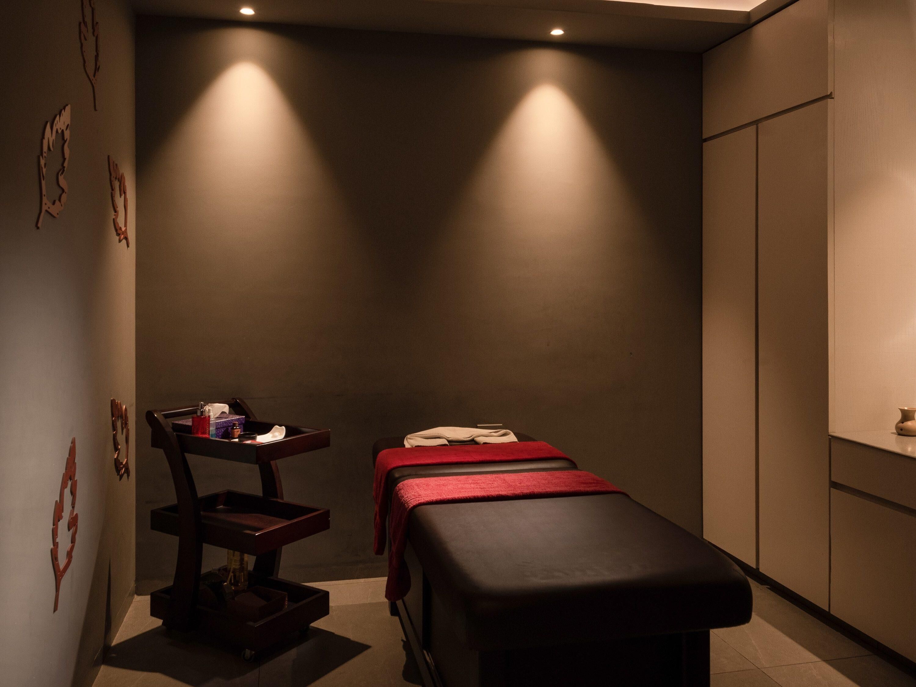 Couples treatment rooms