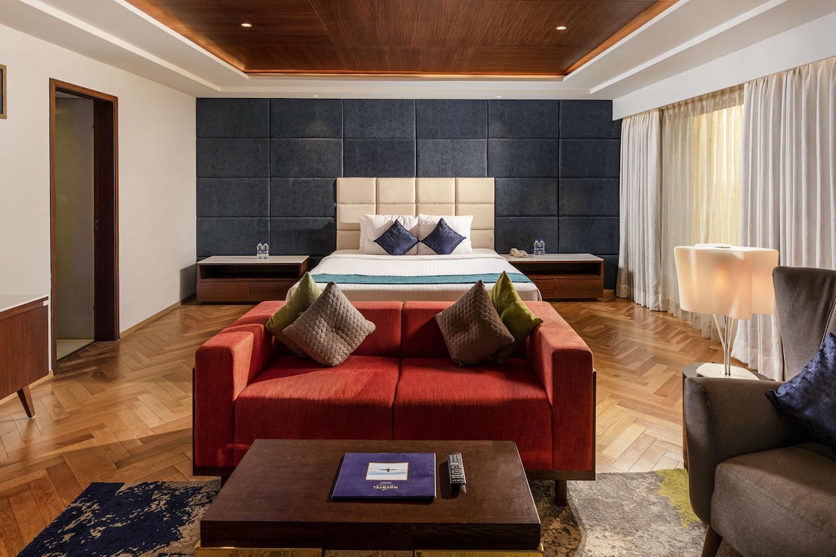 Presidential Suite, 1 King Bed | 1 bedroom, hypo-allergenic bedding, minibar, in-room safe