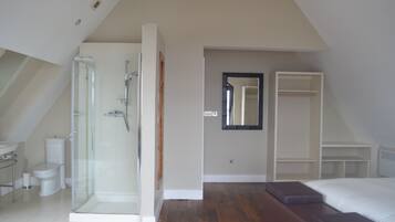 Comfort Penthouse, 2 Bedrooms, Ocean View, Sea Facing