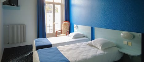 Chambre avec lits jumeaux | Bureau, chambres insonorisées, Wi-Fi gratuit